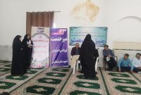 مسئولان کمیته امداد و بهزیستی میز خدمت در روستای قائم‌آباد نرماشیر را برپا کردند